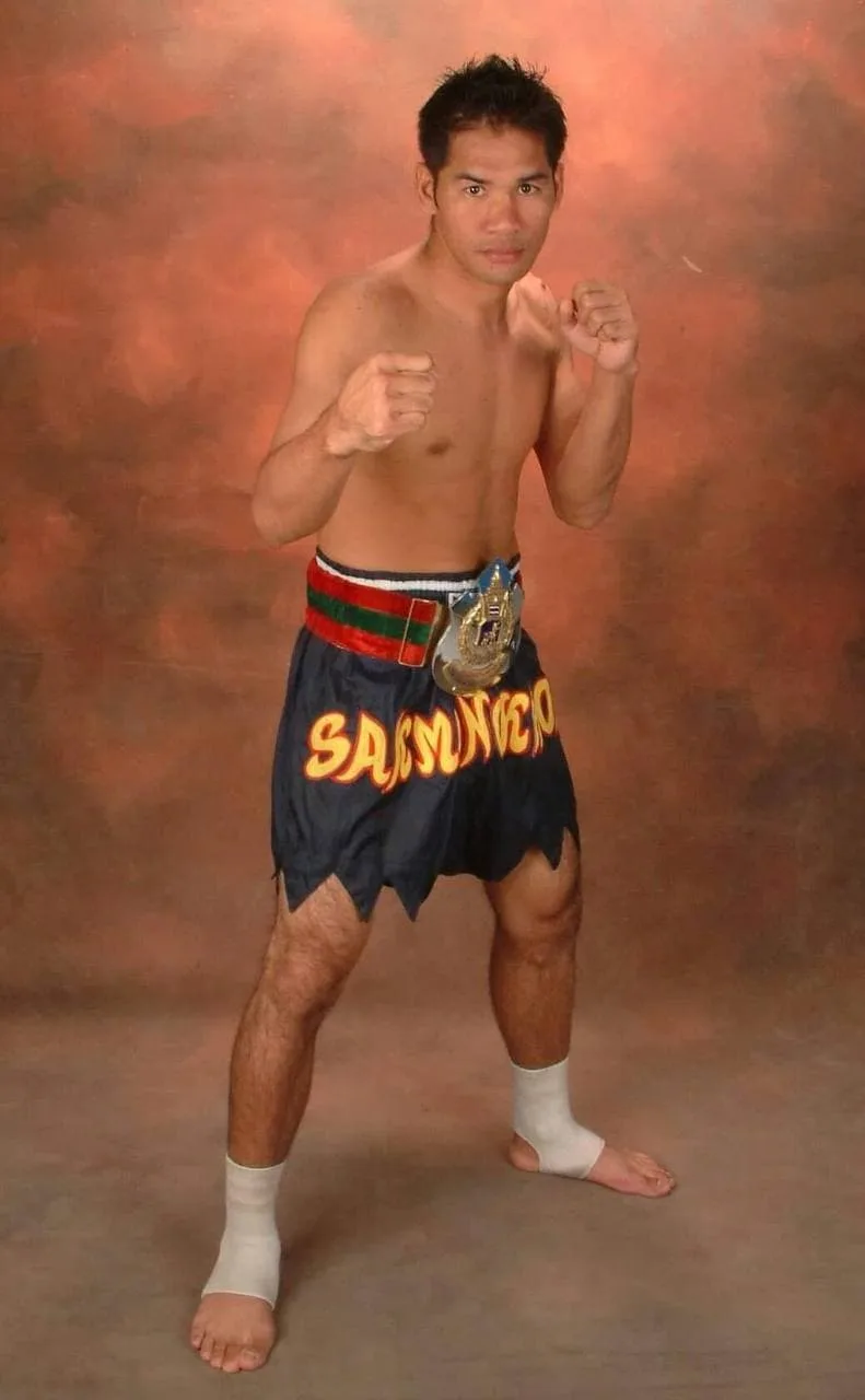 Sakmongkol Sitchuchok: Sakmongkol Sithchuchok  is a Thai super middleweight Muay Thai-kickboxer.